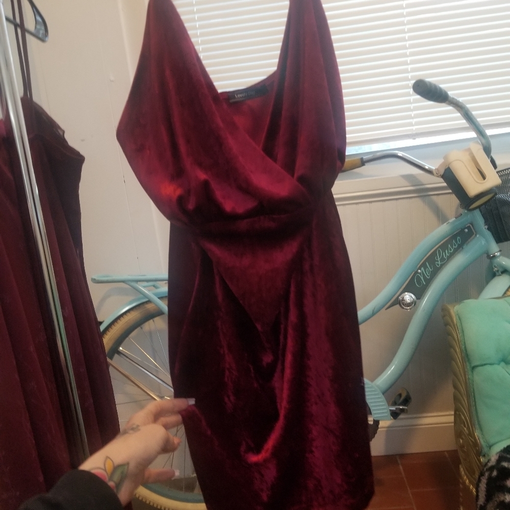Wrap body velvet dress